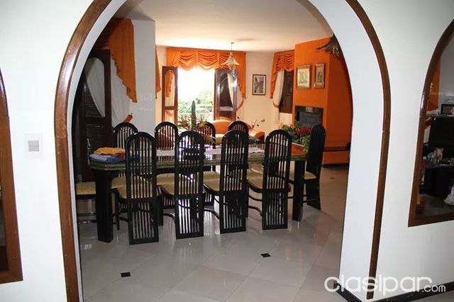 CIUDAD DEL ESTE! Barrio BOQUERON Fina CASA en Venta!! — foto 2