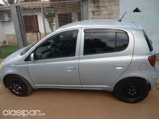 Toyota Vitz 2003 — foto 4