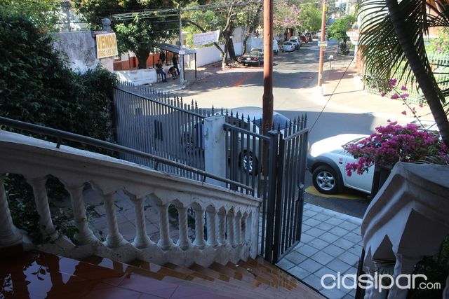 VENDO CASA EN BARRIO JARA. TERRENO GRANDE Y BUENA UBICACIÓN — foto 3