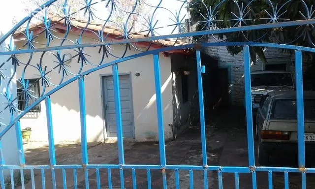 vendo casa en esquina barrio molino luque — foto 3