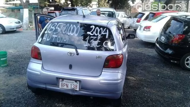 Toyota Vitz 2004 — foto 4