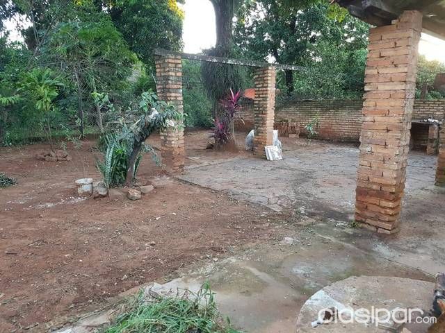 Alquilo casa en PLENO F. de la Mora Centro a media cuadra de la Ruta Mcal Estigarribia — foto 2