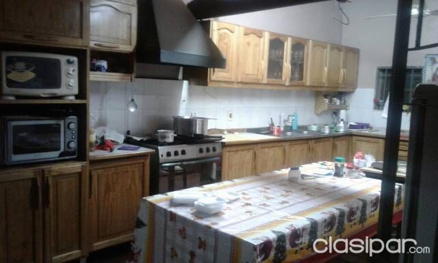 Casa Material titulada. 12×36 a cuadras de la terminal de Asunción — foto 3