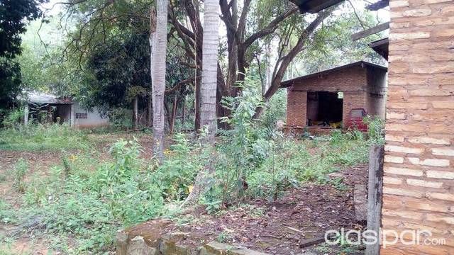 HERMOSA PROPIEDAD DE 1 HECTÁREA Y MEDIA EN LUQUE — foto 2