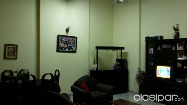 HERMOSA RESIDENCIA EN BARRIO HERRERA EXCELENTE UBICACIÓN, OFERTA!!! — foto 3