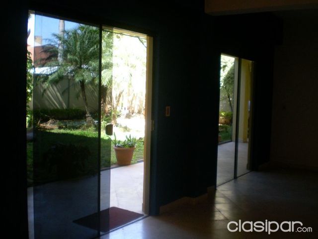 ALQUILO CASA EN ESQUINA EN BARRIO HERRERA — foto 3