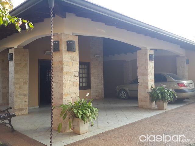 Vendo casa en Mariano roque alonso! Excelente ubicación! — foto 2