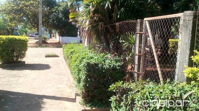 VENDO HERMOSO CHALET EN LUQUE 4TO BARRIO — foto 3