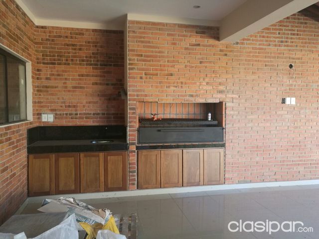 VENDO CASA A ESTRENAR DE 4 DORMITORIOS BO. HERRERA — foto 3