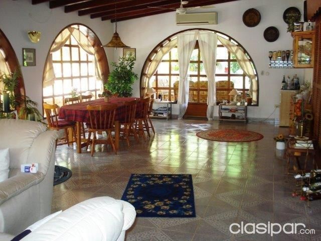 vendo hermosa casaquinta zona nueva Italia sruta — foto 3