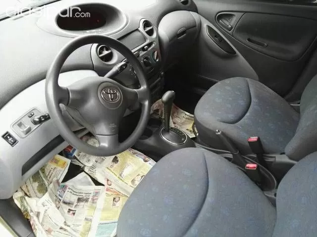 Toyota Vitz 2003 — foto 5