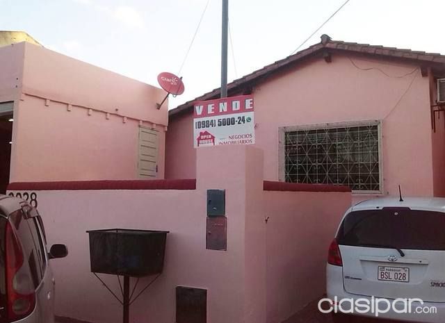 VENDO PROPIEDAD SOBRE AV. FERNANDO DE LA MORA — foto 2