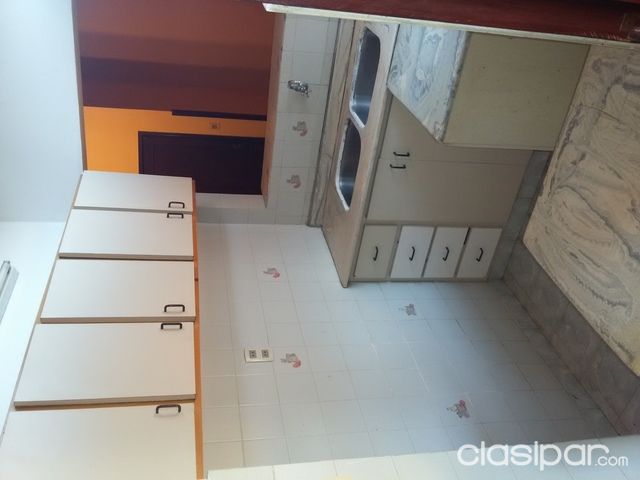 DEPTOS ZONA SAJONIA, A PASOS DEL PALACIO DE JUSTICIA!! — foto 3