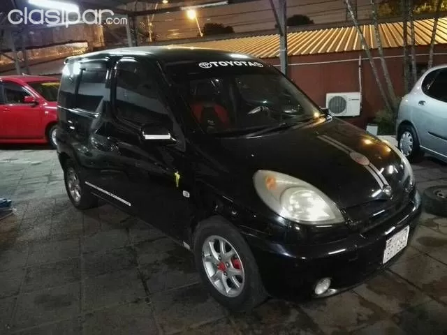 Toyota Funcargo Año 2001 — foto 3