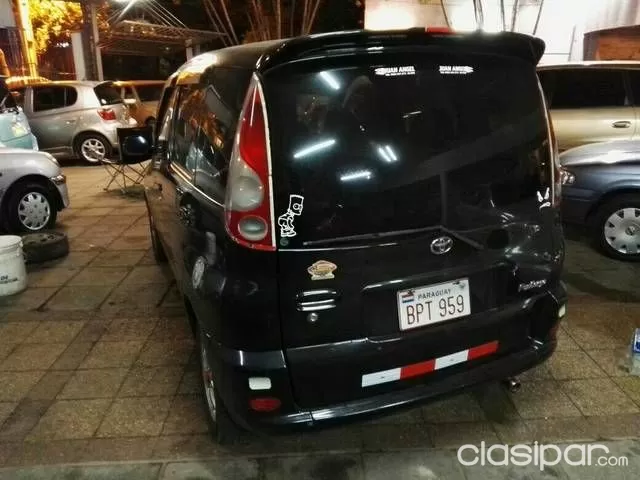 Toyota Funcargo Año 2001 — foto 6