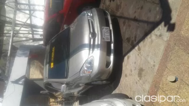 Toyota Platz 2003 - foto 2
