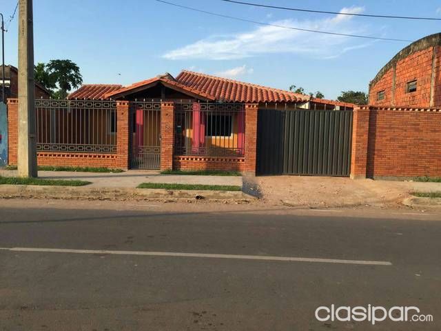 Remato hermosa casa sobre calle asafaltada a 4 cuadras de la municipalalidad 160mts de contruccion 600mts de terreno muralla alta reja y porton electrico precio — foto 3