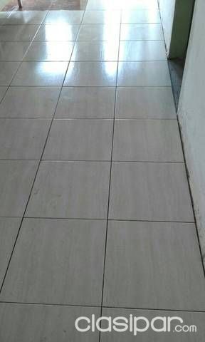 Vendo bonita casa en el Barrio San Carlos. Ñemby — foto 2