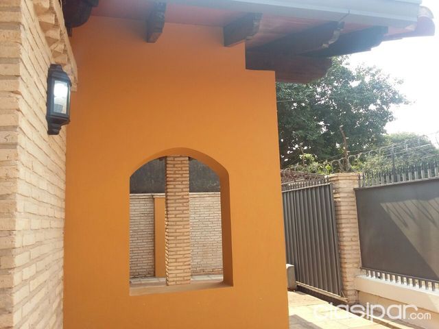 DUEÑO VENDE HERMOSA CASA SEMINUEVA!!! — foto 2