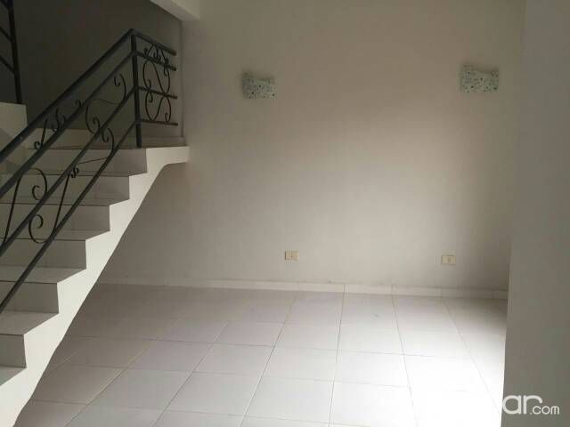 vendo Duplex tipo casa — foto 2