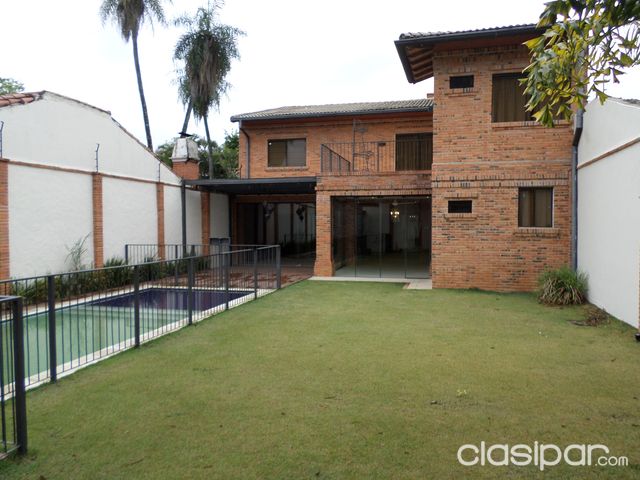 VENDO CASA CON CUATRO DORMITORIOS Y PISCINA CLIMATIZADA DETRAS DEL PASEO LA GALERIA — foto 3