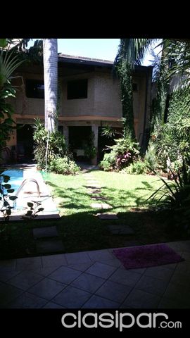 VENDO RESIDENCIA BARRIO EXCLUSIVO – ZONA HOTEL SHERATON — foto 2