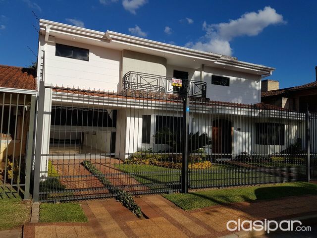 HERMOSA Y CONFORTABLE Residencia ZONA STMA. TRINIDAD — foto 2