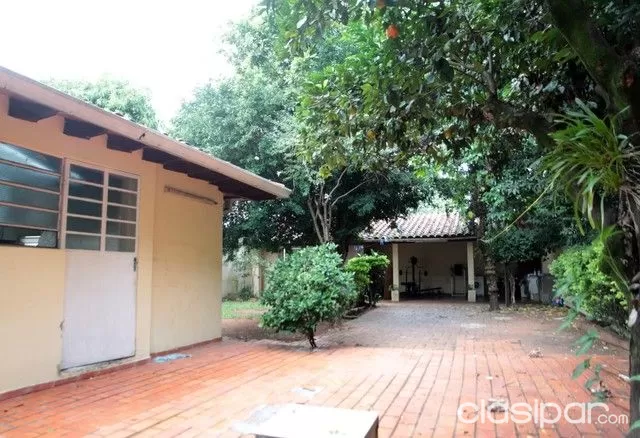 ATENCIÓN INVERSIONISTAS!!!!VENDO HERMOSA CASA CON DEPARTAMENTOS EN BARRIO NAZARETH — foto 3