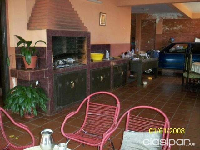 vendo casa de dos pisos zona barrio san miguel san lorenzo a 15 cuadras de mariscal lopez — foto 2