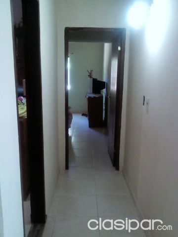Vendo casa en lambare zona Colegio SEK terreno 15x25 titulo a transferir — foto 2