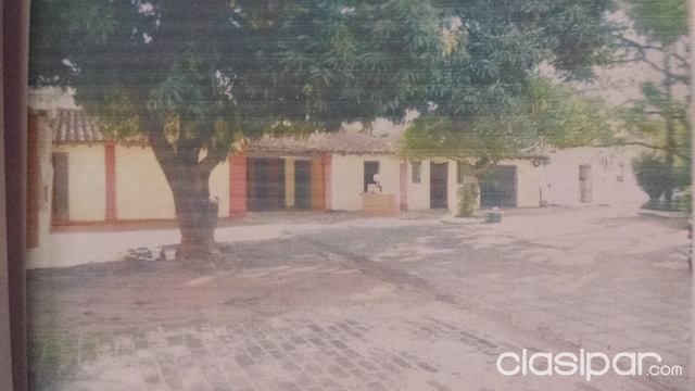 Venta de un amplio Colegio en la Cuidad de San lorenzo — foto 3