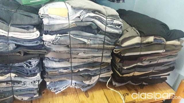 APROBECHE ROPAS USADAS solo para mayoristas #57512 | Clasipar.com en  Paraguay