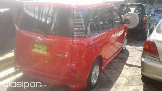 Toyota Sienta Año 2004 — foto 3