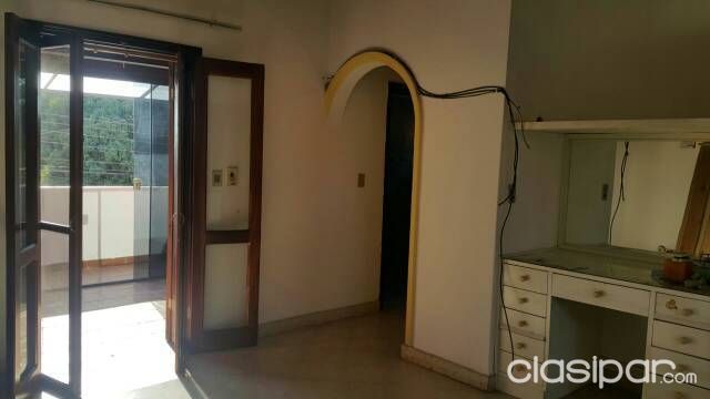 INMOBILIARIA ALQUILA hermosa casa en Lambaré, a 2 cuadras de la Av. Bruno Guggiari. — foto 3