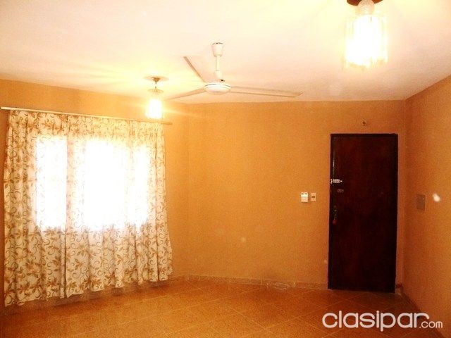 Alquilo departamento ZONA PINEDO 1.100.000 gs INCLUYE EXPENSAS GUARDIA Y AGUA!! — foto 2