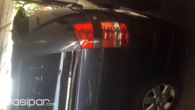 Toyota Noah 2003 — foto 3