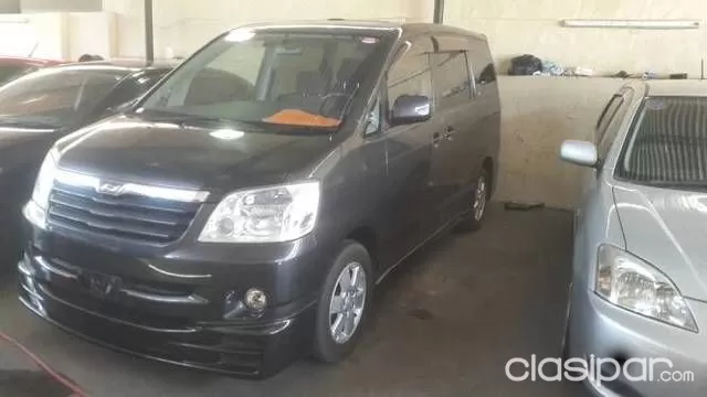 Toyota Noah 2003 — foto 6