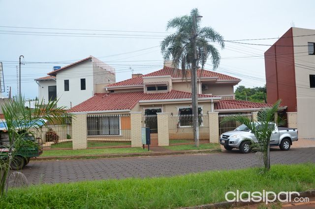 OFERTA ESPECIAL! Vivienda + Edificio comercial en Barrio Boqueron — foto 2