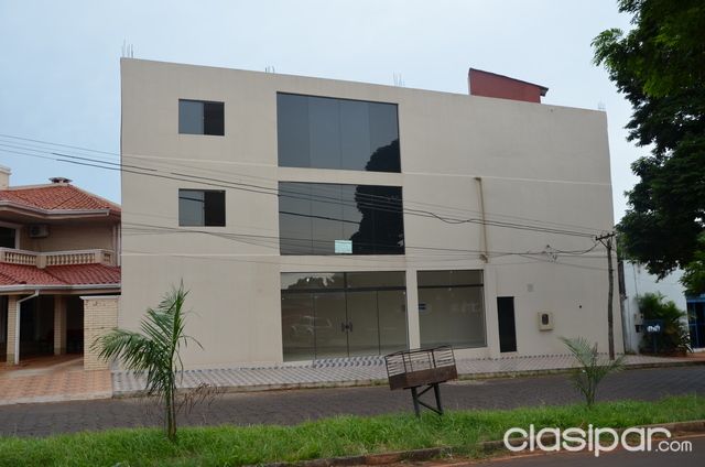 OFERTA ESPECIAL! Vivienda + Edificio comercial en Barrio Boqueron — foto 3
