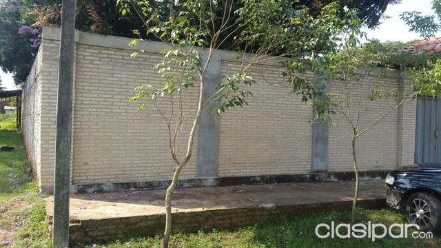 Casa Con patio Totalmente amurallado — foto 3