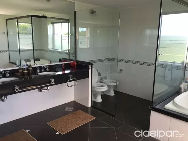 ARROYOS Y ESTEROS DPTO. COORDILLERA: RESIDENCIA EN EL COUNTRY CARLOS FRANCO - UNICA!! — foto 3