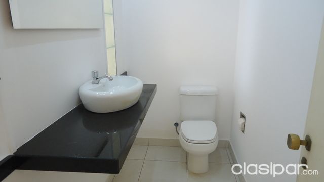 ALQUILO AMPLIO DEPARTAMENTO CON HERMOSA VISTA EN CIUDAD NUEVA — foto 2