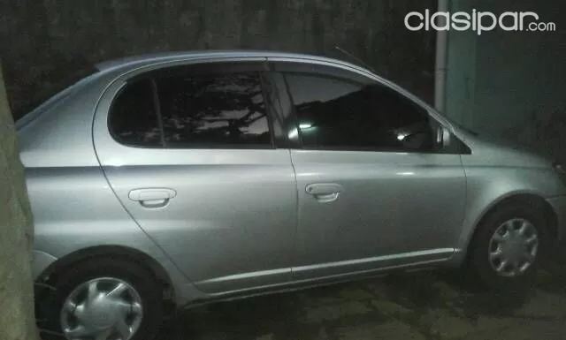 Toyota Platz 2001 — foto 3