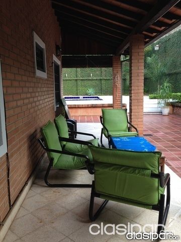Hermoso chalet impecable sobre Av. felix bogado — foto 2