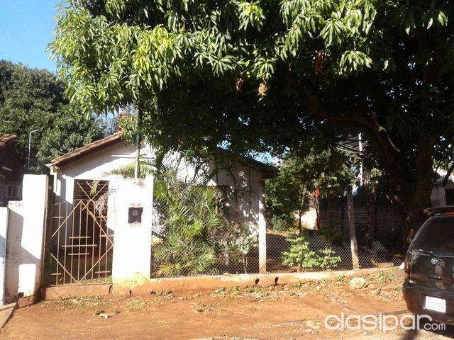 VENDO CASA INDEPENDIENTE con amplio PATIO! 360m2 — foto 2