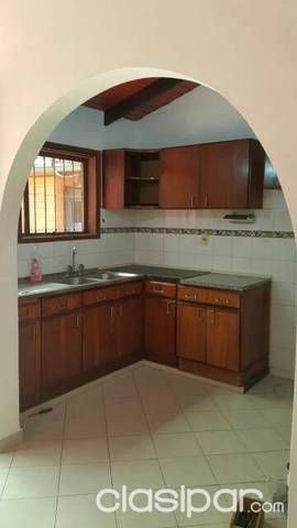 Inmobiliaria Alquila Casa En Lambaré. — foto 3