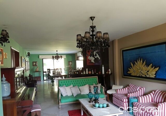 GS SOLUCIONES INMOBILIARIAS VENDE LUJOSA RESIDENCIA ZONA MCAL. LOPEZ Y CALLE ULTIMA — foto 2