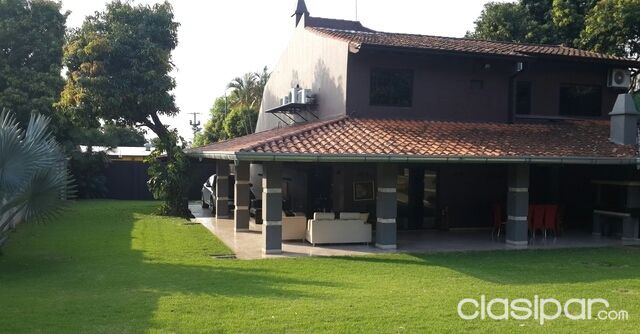 GS SOLUCIONES INMOBILIARIAS VENDE LUJOSA RESIDENCIA ZONA MCAL. LOPEZ Y CALLE ULTIMA — foto 3