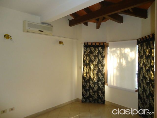 Vendo duplex en mburucuya de 180 m2 de terreno con 180 m2 construido a 1 cuadra d trinidad en perfectas condiciones. — foto 3