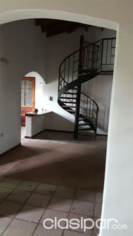 VENDO CASA - LAMBARÉ - ZONA CANAL 13 — foto 2